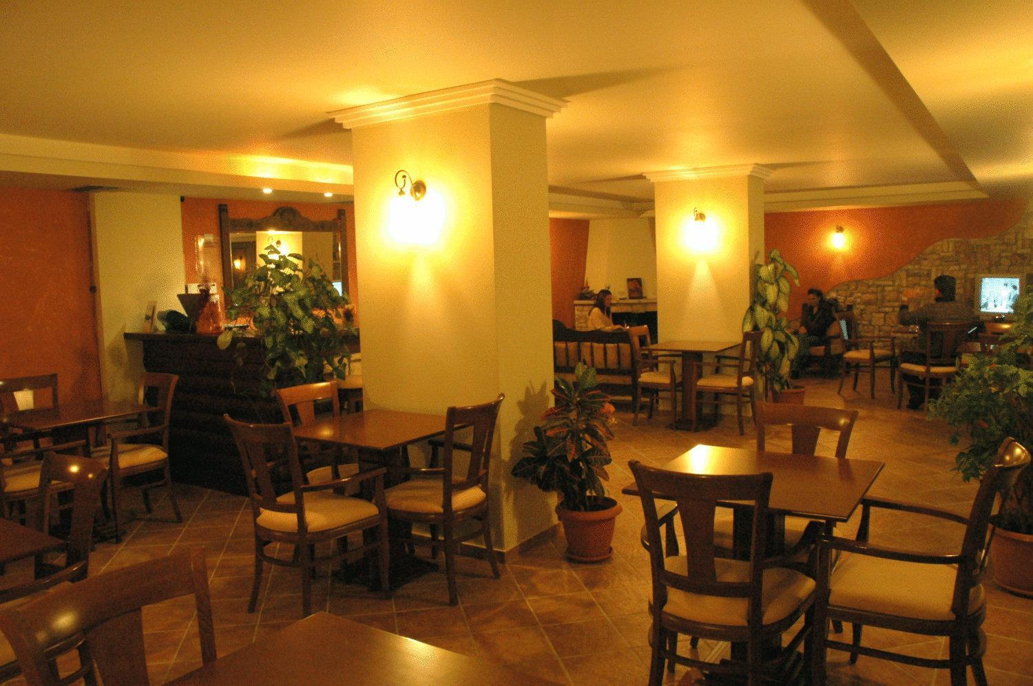 Aroanios Hotel Klitoria Exterior photo